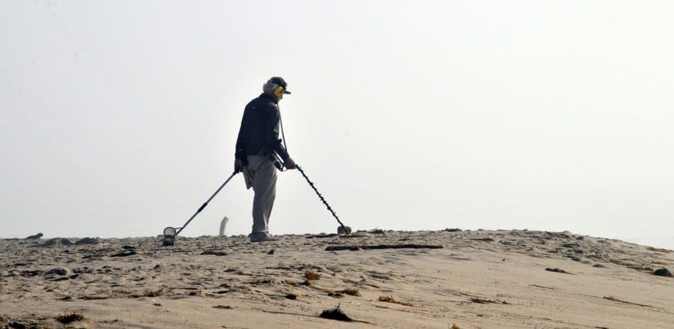 Metal Detecting in Arizona