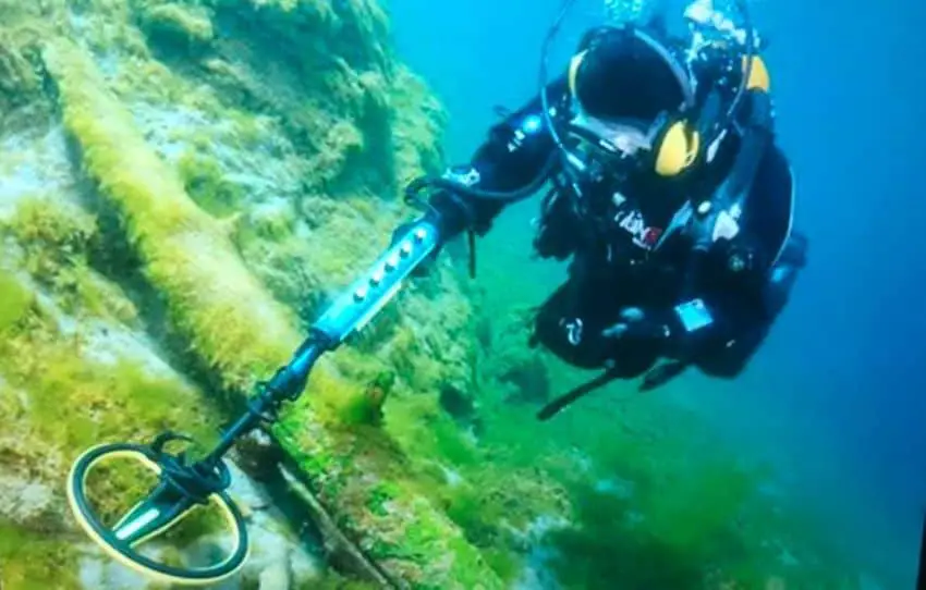 Underwater Metal Detecting Tips