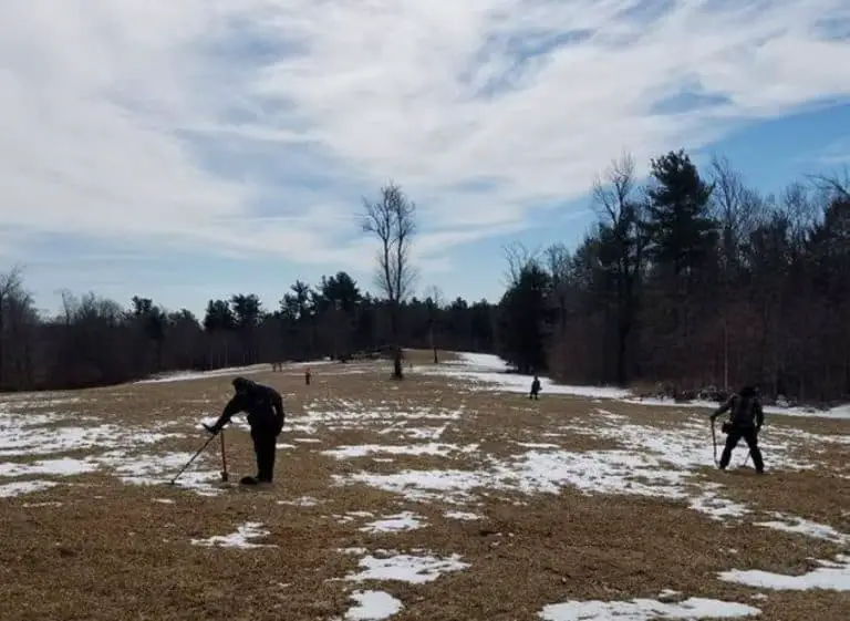 9 Best Places to Metal Detect Without Permission! Detecting School