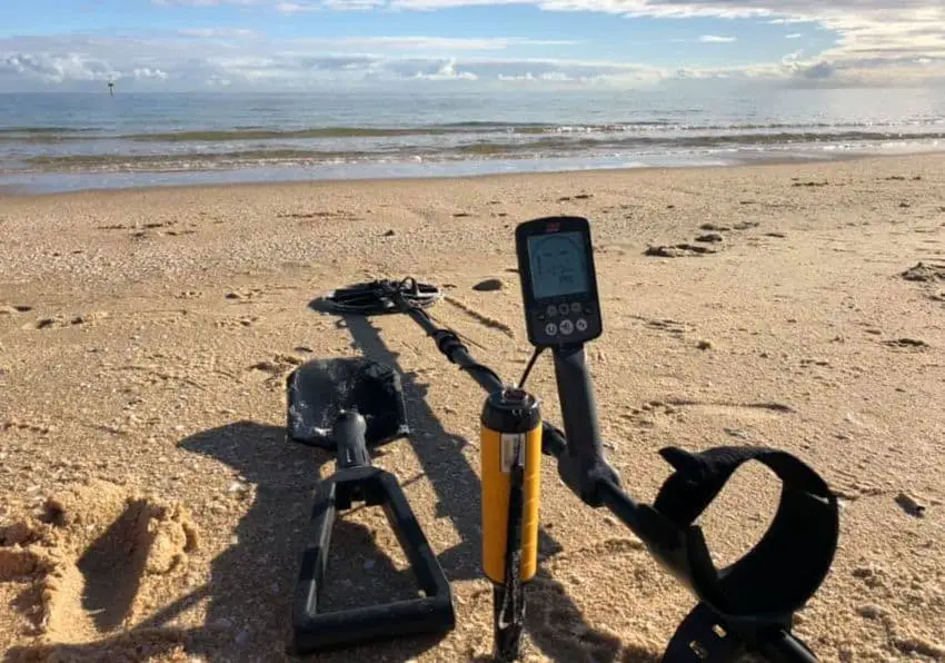 Beach Metal Detecting