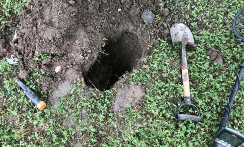 best metal detecting shovel