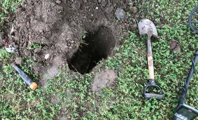 metal detecting shovel